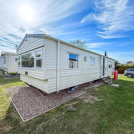 Lovely 6 Berth Caravan At Sunnydale Holiday Park Ref 35375S Louth  Exteriér fotografie