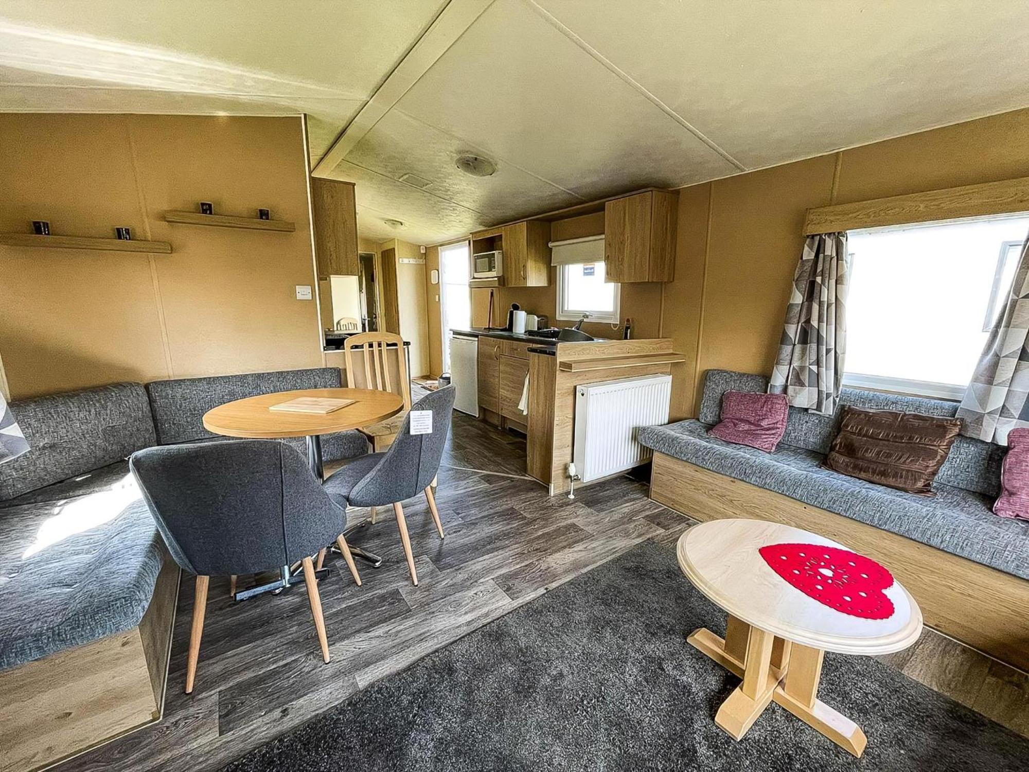 Lovely 6 Berth Caravan At Sunnydale Holiday Park Ref 35375S Louth  Exteriér fotografie