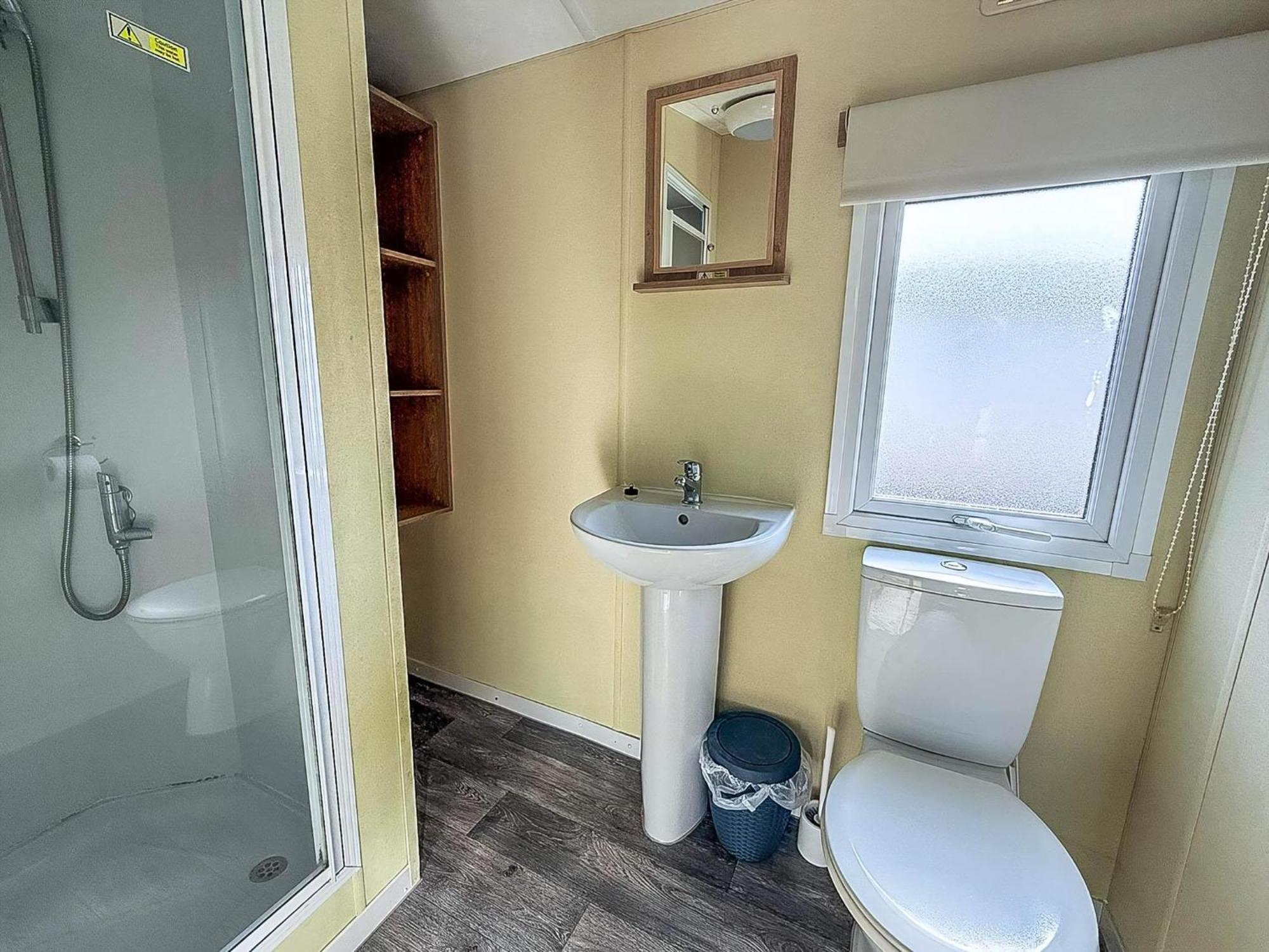 Lovely 6 Berth Caravan At Sunnydale Holiday Park Ref 35375S Louth  Exteriér fotografie