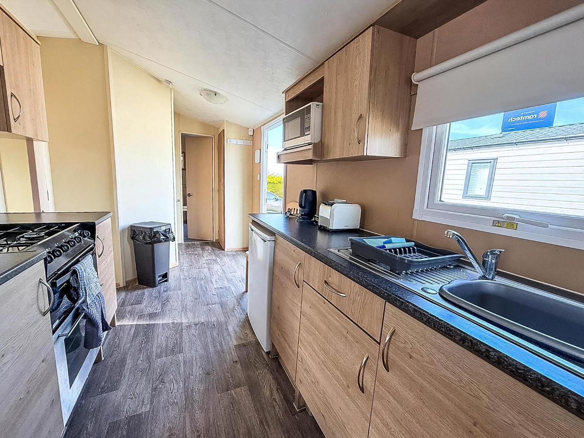 Lovely 6 Berth Caravan At Sunnydale Holiday Park Ref 35375S Louth  Exteriér fotografie